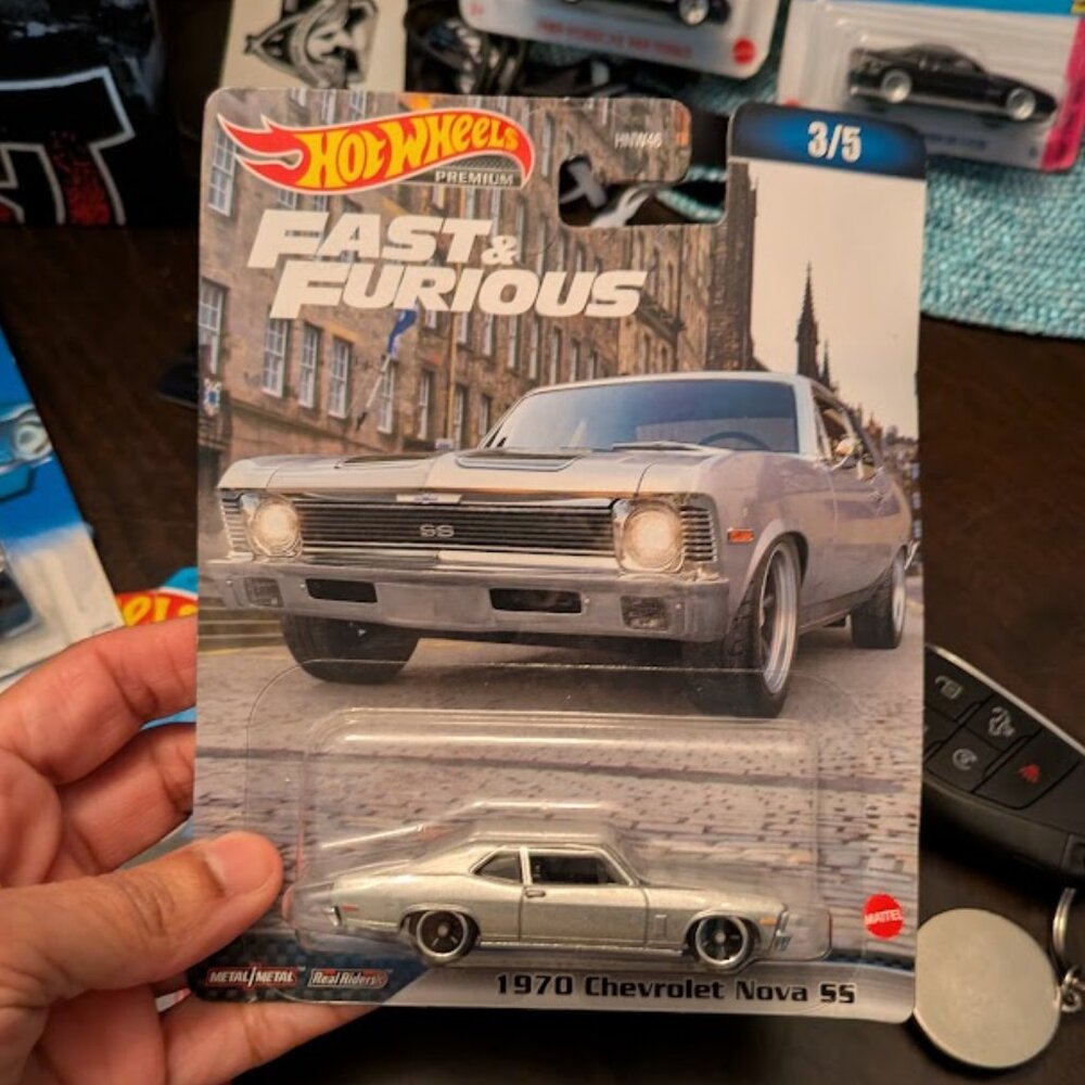N27 HOT WHEELS Premium Fast & Furious 1970 Chevy Nova SS Die-Cast 1:64